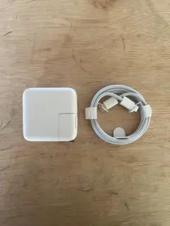 Apple純正 USB-C充電器（30W ）とUSB-Cケーブル（編み込み式）