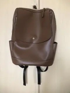 フェイクレザー　リュック　ブラウン