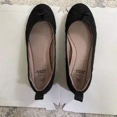 折り畳まない　バタフライツイスト　TRIPLE BOUNCE フラットシューズ