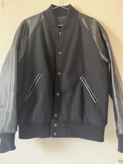UNIQLO ユニクロ　ブラックスタジャン