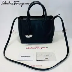 【極美品】 フェラガモ 2wayレザー黒バッグ イタリア製