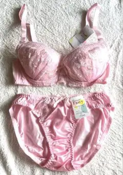 ピンクのブラジャーとショーツセット　Fairy PK D65