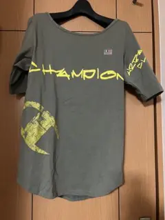 Champion オリーブグリーン Tシャツ