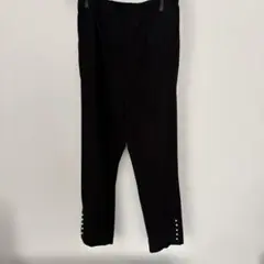 新品　未使用　ＨＡＰＰＹＦＡＣＥ　エマブラックスリムフィットパンツ ボタン付き