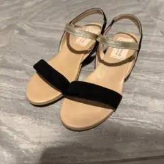 美品❗️ガイモ★バイカラーサンダル