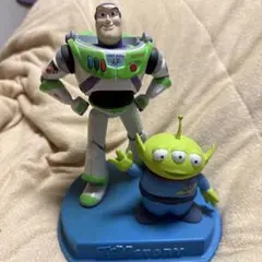 トイストーリー　バズ・ライトイヤー エイリアン フィギュア