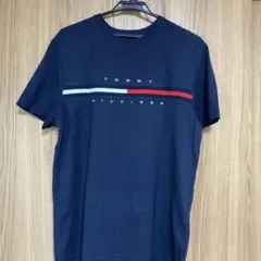 TOMMY HILFIGER ネイビー Tシャツ