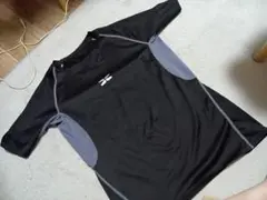 通気性 半袖スポーツシャツ 黒