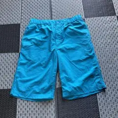 ターコイズ無地ショートパンツ