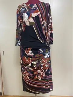 美品！魔法のワンピース 花柄ストライプ 七分袖カットソーワンピース