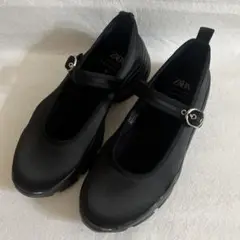 ZARA ブラック バレエシューズ 厚底 ストラップ付き メリージェーン