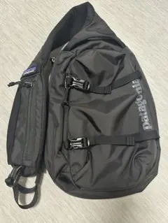 Patagonia ブラック スリングバッグ
