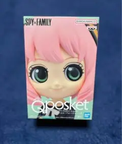 アーニャ　スパイファミリー　キューポス　フィギュア　アミューズ