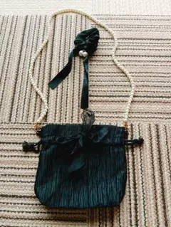 ショルダーバッグ ブラック フェイクパール 巾着 ヘアアクセサリー シュシュ 黒