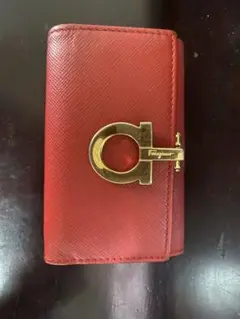 Ferragamo レザーキーケース レッド