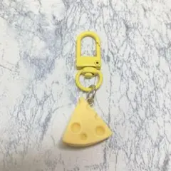 チーズ キーホルダー チーズ型 イエロー ミニチュア フード おもしろ 面白い