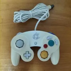 動作品　ゲームキューブコントローラー　スマブラホワイト