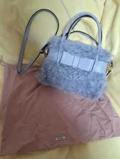miu miu 日本限定 ムートンフィオッコ