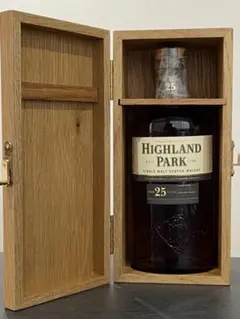 【空き瓶】ハイランドパーク25年　HIGHLAND PARK 25y fd7ef7bc-s.jpg