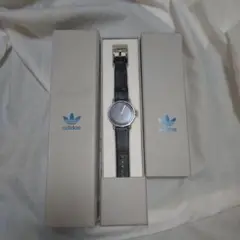 adidas　時計　期間限定お値下げ中