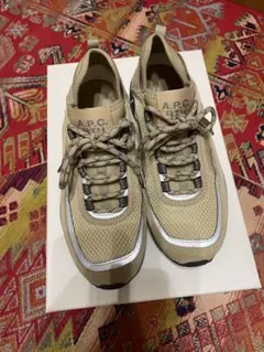 A.P.C. スニーカー