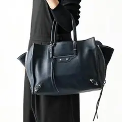 値下げ!ほぼ未使用!バレンシアガ BALENCIAGA ペーパーバッグ B4