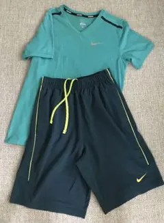 NIKE ランニングウェア　メンズ　上下セット