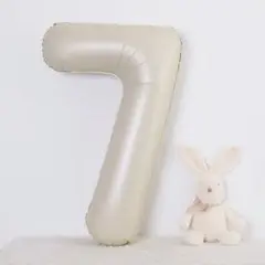 くすみ バルーン ベージュー 7 数字 誕生日 記念日 ナンバー バースディ