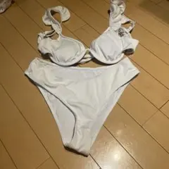 新品美品　ホワイト セパレート水着 S