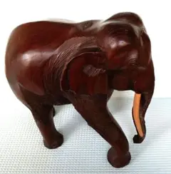 木製象の彫刻 ダークブラウン