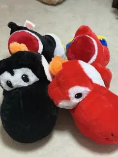 赤と黒ヨッシー ぬいぐるみ2個