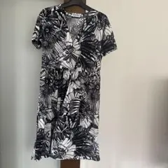 ジョルジュレッシュ　モノトーンフラワー柄　ワンピース