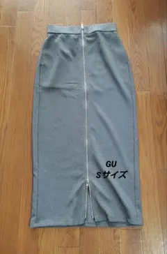 GU タイトスカート S グレー 前ファスナー 両サイドポケット付き