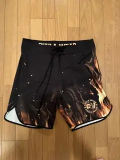 人気のエリンバンクス着用Chula Wear サーフパンツ 人気のエリンバンクス着用Chula Wear サーフパンツ - メルカリ