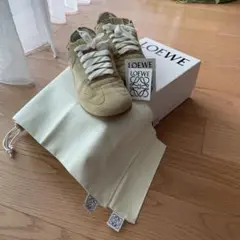 ロエベ スニーカー