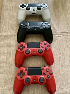 ジャンク品 PS4 コントローラー 4つセット（ホワイト、ブラック、レッド）