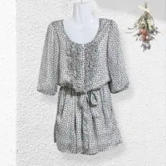 UNIVERVALMUSE ウエストリボン　総柄ワンピース【M】淡いグリーン系