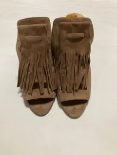 セール❣️めちゃくちゃオシャレなサンダル　夏に素足でジーンズでかっこよく❣️
