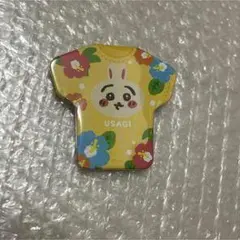 ウサギのTシャツ型マグネット
