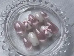 ネイルチップ　ピンク　桃色　推し活　リボン　ガーリー　マグネット　ちゅるん