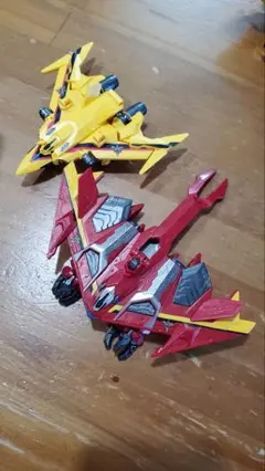 ウルトラマン DXガッツファルコン&DXガッツホーク