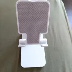 スマホスタンド　白