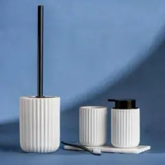 Item thumbnail for item 38258bf3-25ee-483a-bfc8-cf7d30f68b15