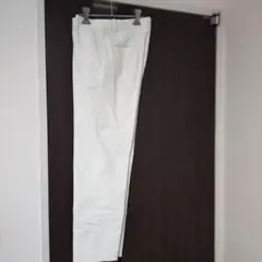 UNIQLO　スマートアンクルパンツ(ホワイト)