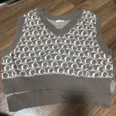 GYDAニットベスト