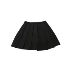 黒のプリーツミニスカート