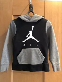 NIKE ジョーダン パーカー 130/140