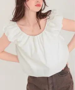 titivate クロップドバルーンシルエットトップス オフホワイト L