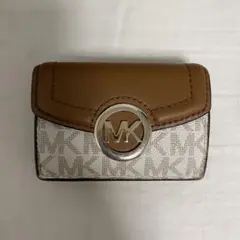 マイケルコース 三つ折財布