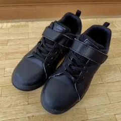 ☆瞬足☆黒　スニーカー　21.5cmEE